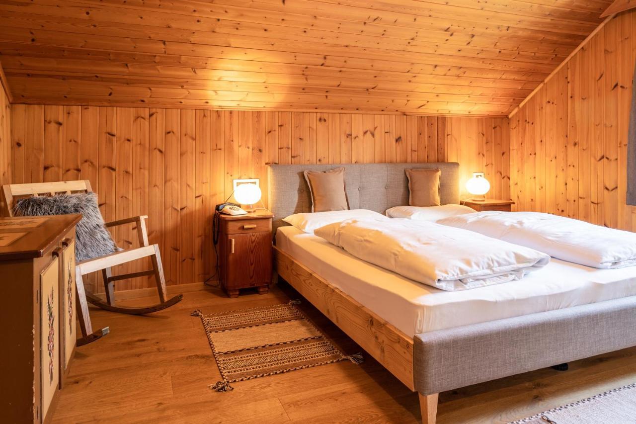 Double or Twin Room,933215116:JPEG